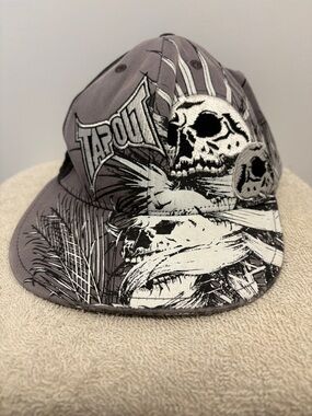 Vintage Tapout Men’s Hat MMA white skulls